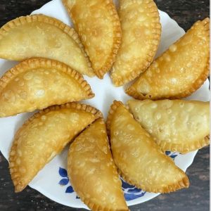 Kajji Kayalu / కజ్జి కాయలు