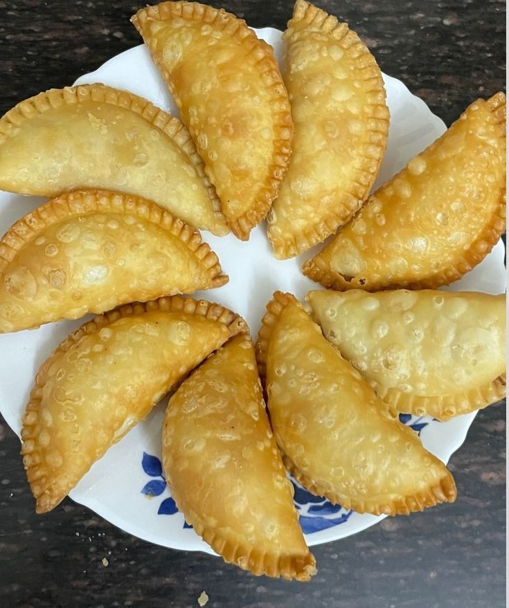 Kajji Kayalu / కజ్జి కాయలు